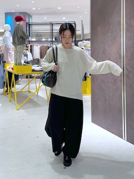 「A part by（アパートバイ）のスラックスコクーンボリュームパンツ（スラックス、ブラック系）」を使った、manaさん（レディース・153cm）の春コーディネート