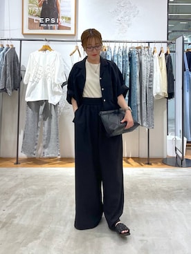 「アイテム（クラッチバッグ）」を使った、manaさん（レディース・153cm）の夏コーディネート