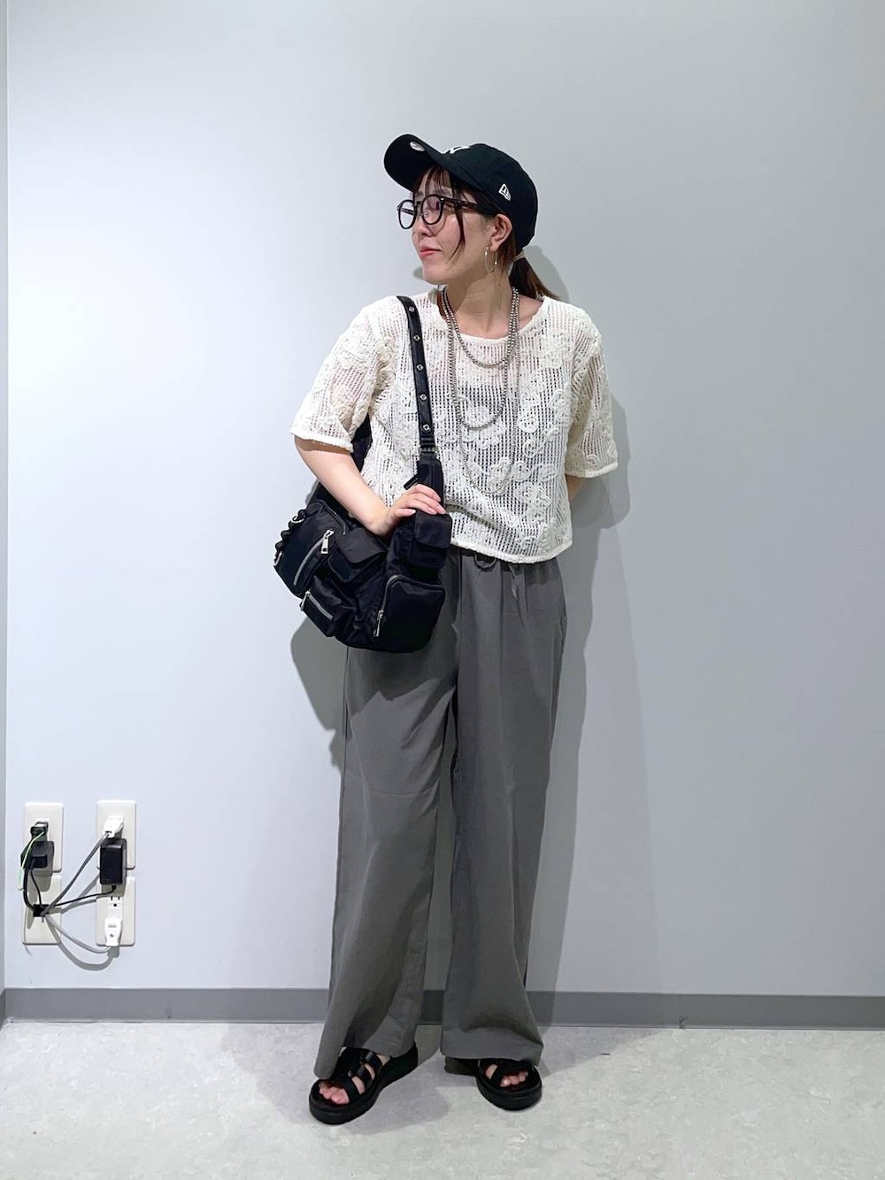 「低身長、カジュアル、ベーシック/シンプル、高見え、ゆったり、モノトーン、シンプルコーデ、大人カジュアル、きれいめカジュアル」｜「PAGEBOYの【NEWERA】9TWENTY（キャップ、ブラック系）」を使った、manaさん（レディース・153cm）の夏コーディネートの1枚目の写真