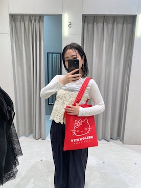 「LOWRYS FARM（ローリーズファーム）の【サンリオキャラクターズ】キンチャクトートBAG 647257/GOODS（トートバッグ、レッド系）」を使った、manaさん（レディース・153cm）の春コーディネート