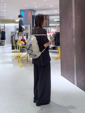 「GLOBAL WORK（グローバルワーク）のリネンライク裾ドロスト半袖/636812（Tシャツ/カットソー、グレー系）」を使った、manaさん（レディース・153cm）の夏コーディネート
