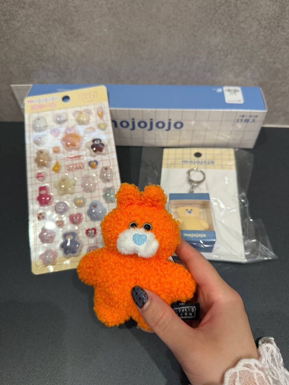 その他のキーホルダー、その他のキーケース/キーアクセサリー、その他の収納グッズを着用したレディースの秋コーディネートの1枚目の写真