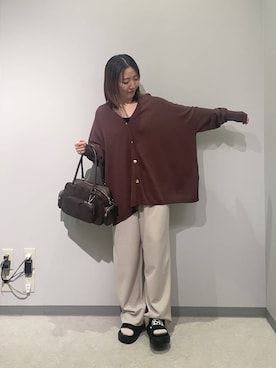 「GLOBAL WORK（グローバルワーク）のイージーケアストレッチ/ワイドパンツ/634307（その他パンツ、ベージュ系）」を使った、manaさん（レディース・153cm）の春コーディネート