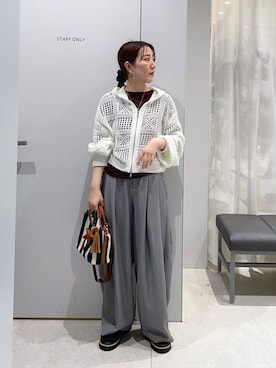 「BAYFLOW（ベイフロー）のマルチWAYメッシュショルダー（ショルダーバッグ、ブルー系）」を使った、manaさん（レディース・153cm）の春コーディネート