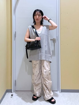 「niko and...（ニコアンド）のアイテム（その他パンツ）」を使った、manaさん（レディース・153cm）の春コーディネート