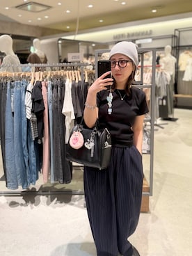 「LOWRYS FARM（ローリーズファーム）のイージーワイドコクーンパンツ 327286（其他裤装、ブルー系）」を使った、manaさん（レディース・153cm）の夏コーディネート