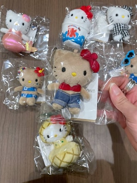 「LOWRYS FARM（ローリーズファーム）の【サンリオキャラクターズ】ヌイキーホルダー8 647243/GOODS（キーホルダー、その他）」を使った、manaさん（レディース・153cm）の春コーディネート