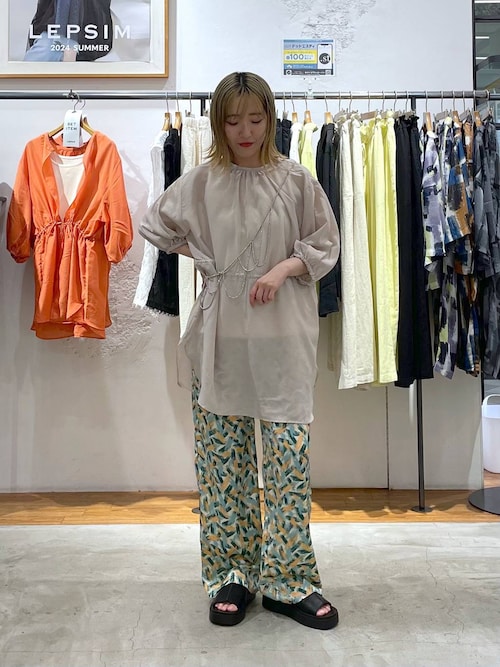 クロムニキ様　　専用 セール】サテンプリントパンツ 116425（その他パンツ）｜LEPSIM