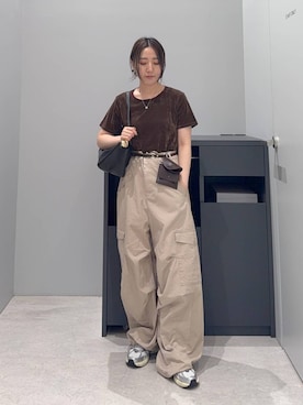 「アイテム（カーゴパンツ、ベージュ系）」を使った、manaさん（レディース・153cm）の夏コーディネート