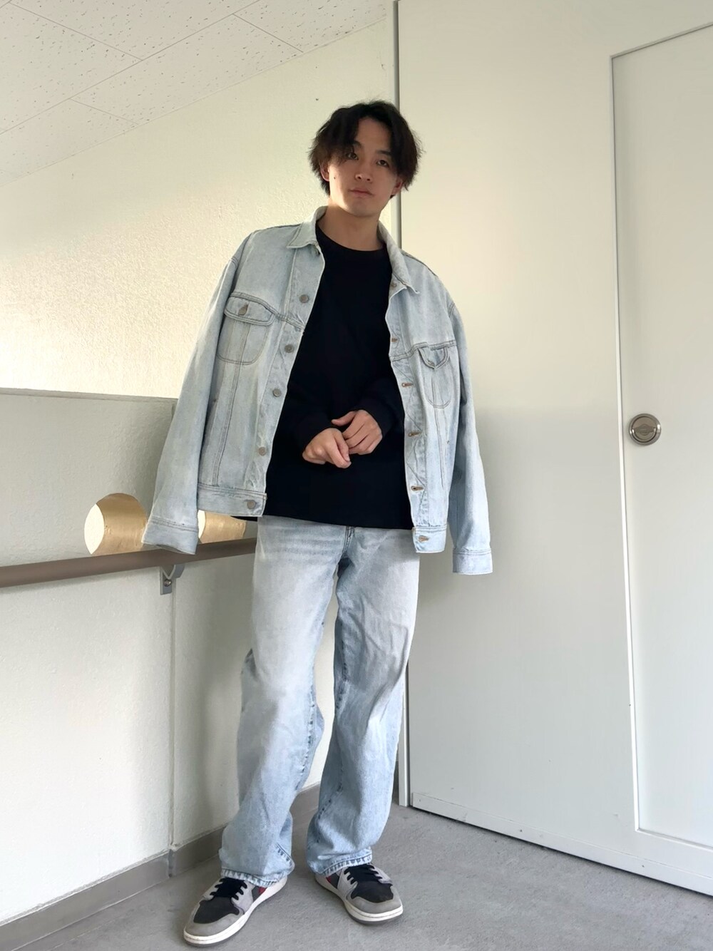 「デニムジャケット、デニムコーデ、デニムパンツ、デニム、デニムオンデニム、LEE、ZARA、Jordan、古着MIX、古着、古着コーデ」｜「Leeのアイテム（デニムジャケット、ブルー系）」を使った、keigoさん（メンズ・176cm）の秋コーディネートの1枚目の写真