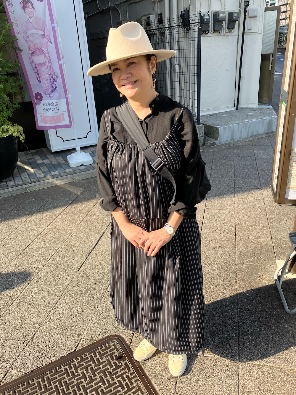 「秋服まるっと大公開、オトナカジュアル、秋冬コーデ、ラクチンコーデ」｜「Auntie Rosa Holidayのアイテム（ハット、ホワイト系）」を使った、megumiabeさん（レディース・160cm）の秋コーディネートの1枚目の写真