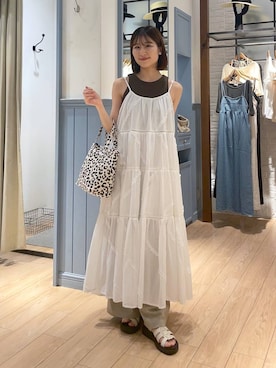 「アイテム（キャミソール、ブラウン系）」を使った、miyuさん（レディース・158cm）の夏コーディネート