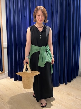 「NOLLEY’S（ノーリーズ）の《アンサンブル対応》ウォッシャブルイージーケアカノコノースリーブヘンリーネックワンピース（ワンピース、ブラック系）」を使った、SAYOKOさん（レディース・150cm）の夏コーディネート