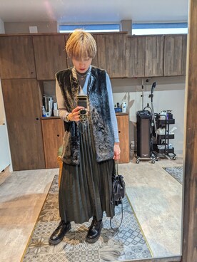 「しまむら（シマムラ）のアイテム（スカート、ブラック系）」を使った、leemiesuさん（レディース・171cm）の冬コーディネート