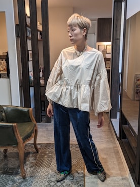 「coca（coca）（コカ）のバックパールペプラムギャザーブラウス（シャツ/ブラウス、ベージュ系）」を使った、leemiesuさん（レディース・171cm）の秋コーディネート