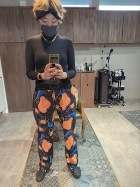 「adidas（アディダス）のアイテム（スリッポン、ブラック系）」を使った、leemiesuさん（レディース・171cm）の冬コーディネート