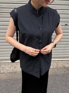 「RIM.ARK（リムアーク）のLinen mix box vest(リネンミックスボックスベスト)（ベスト、ブラック系）」を使った、RIM.ARK staffさん（レディース・164cm）の夏コーディネート
