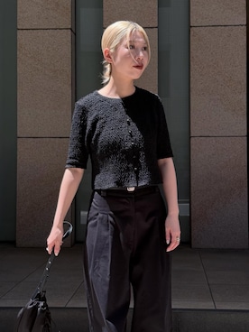 「RIM.ARK（リムアーク）のSatin sacoche サテン サコッシュ（ショルダーバッグ、ブラック系）」を使った、RIM.ARK staffさん（レディース・170cm）の春コーディネート