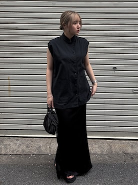 「RIM.ARK（リムアーク）のLinen mix box vest(リネンミックスボックスベスト)（ベスト、ブラック系）」を使った、RIM.ARK staffさん（レディース・164cm）の夏コーディネート