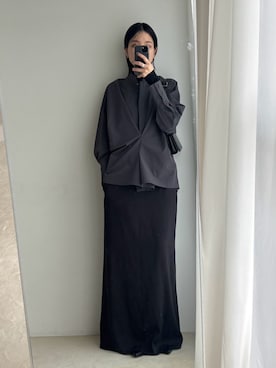 「RIM.ARK（リムアーク）のTuck point wide shirt(タック ポイント ワイド シャツ)（シャツ/ブラウス、グレー系）」を使った、RIM.ARK staffさん（レディース・172cm）の秋コーディネート