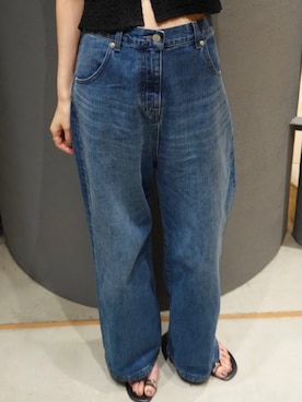 「RIM.ARK（リムアーク）の【PRE ORDER】Motif toe thong sandal モチーフ トゥ トング サンダル（サンダル、ブラック系）」を使った、RIM.ARK staffさん（レディース・170cm）の春コーディネート