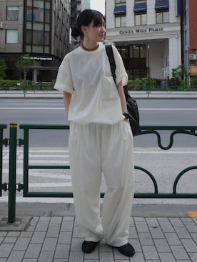 「RIM.ARK（リムアーク）のContinuous object necklace コンティニュアス オブジェクト ネックレス（ネックレス、ブラウン系）」を使った、RIM.ARK staffさん（レディース・170cm）の春コーディネート