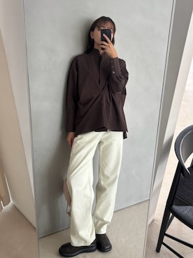 「RIM.ARK（リムアーク）のTuck point wide shirt(タック ポイント ワイド シャツ)（シャツ/ブラウス、ブラウン系）」を使った、RIM.ARK staffさん（レディース・172cm）の秋コーディネート