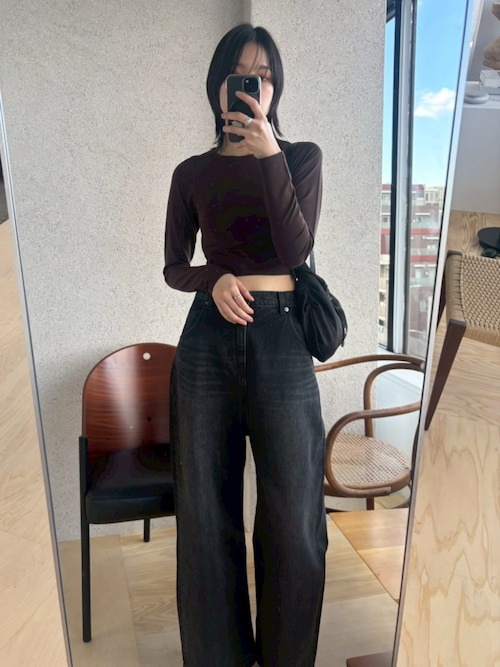 Middle straight black denim ミドルストレートブラックデニム（デニム