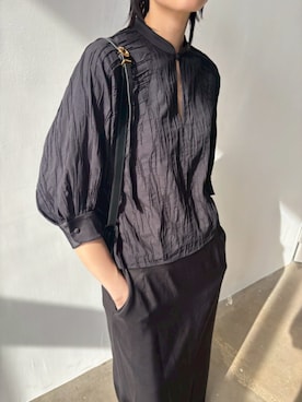 「黒シャツ」｜RIM.ARK staffさん（レディース・170cm）の春コーディネート