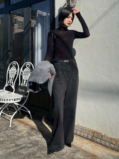 Middle straight black denim ミドルストレートブラックデニム（デニム