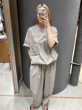 「RIM.ARK（リムアーク）の【PRE ORDER】Motif toe thong sandal モチーフ トゥ トング サンダル（サンダル、ブラック系）」を使った、RIM.ARK staffさん（レディース・170cm）の春コーディネート
