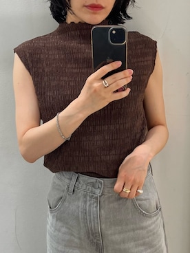 「RIM.ARK（リムアーク）のRandom shirring tops(ランダム シャーリング トップス)（Tシャツ/カットソー、ブラウン系）」を使った、RIM.ARK staffさん（レディース・164cm）の夏コーディネート