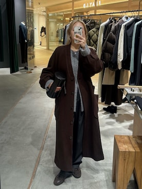 「アイテム（ノーカラーコート）」を使った、RIM.ARK staffさん（レディース・158cm）の秋コーディネート