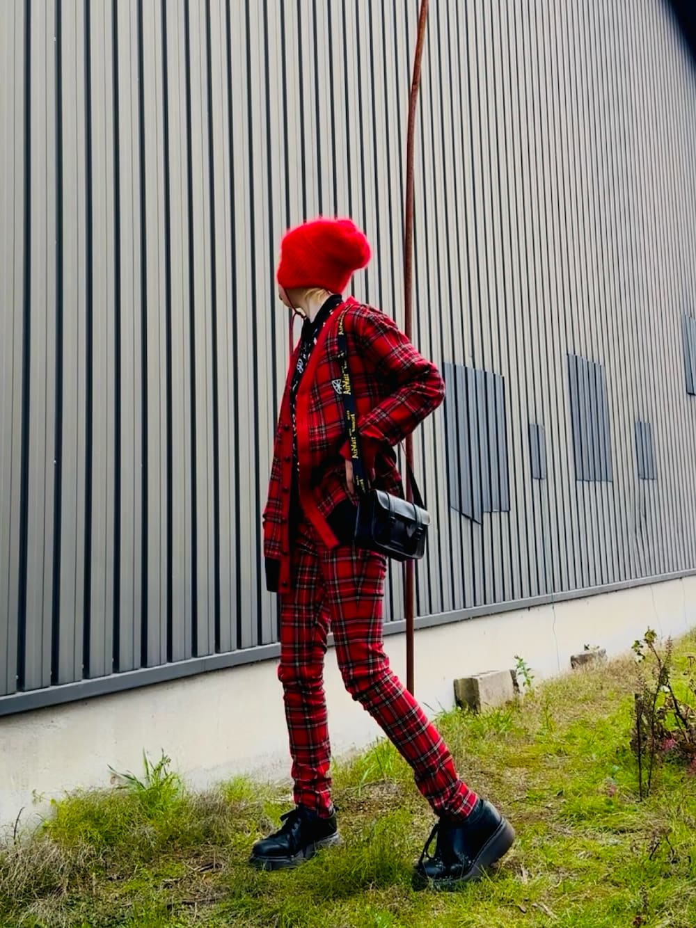 赤チェックパンツ」の人気ファッションコーディネート - WEAR