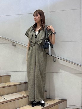 「SENSE OF PLACE by URBAN RESEARCH（センスオブプレイスバイアーバンリサーチ）の『軽量/消臭/抗菌』ベルトデザインミュール（パンプス、ブラック系）」を使った、Meiさん（レディース・164cm）の夏コーディネート