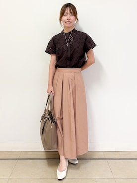 「Reflect（リフレクト）の【通勤◎】カットワーク刺繍レース シャツブラウス（シャツ/ブラウス、ブラウン系）」を使った、nikoniko0901さん（レディース）の夏コーディネート