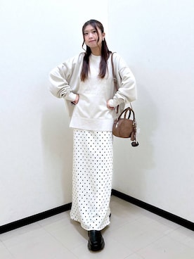 「アイテム（雑貨/ホビー）」を使った、もっちゃんさん（レディース・156cm）の秋コーディネート