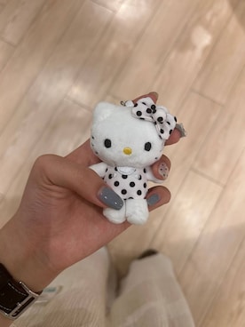 「LOWRYS FARM（ローリーズファーム）のヨウリュウシャーリングサロペット 289959（サロペット/オーバーオール、ホワイト系）」を使った、もっちゃんさん（レディース・156cm）の夏コーディネート