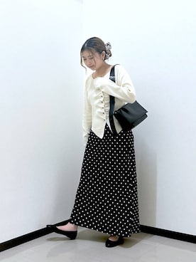 「アイテム（シュシュ）」を使った、もっちゃんさん（レディース・156cm）の秋コーディネート