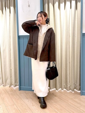 「アイテム（シュシュ）」を使った、もっちゃんさん（レディース・156cm）の秋コーディネート