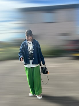 「しまむら（シマムラ）のアイテム（Tシャツ/カットソー）」を使った、memeさん（レディース・158cm）の秋コーディネート