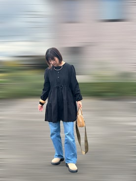 「アイテム（バングル/リストバンド）」を使った、memeさん（レディース・158cm）の秋コーディネート