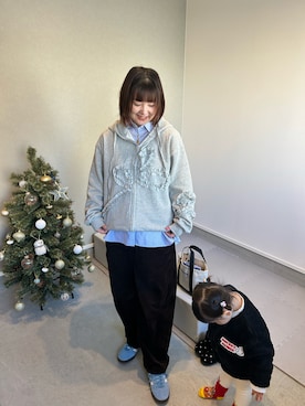 「アイテム（パーカー）」を使った、memeさん（レディース・158cm）の秋コーディネート