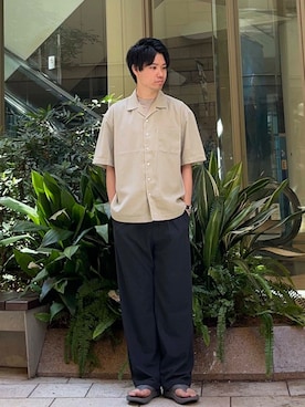「OOFOS（ウーフォス）のアイテム」を使った、真鍋　嘉淳さん（メンズ・181cm）の夏コーディネート