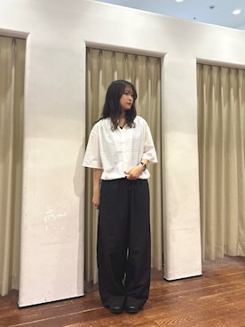 「URBAN RESEARCH（アーバンリサーチ）のスクエアネックタンクトップ（タンクトップ、ホワイト系）」を使った、莉緒さん（レディース・163cm）の夏コーディネート