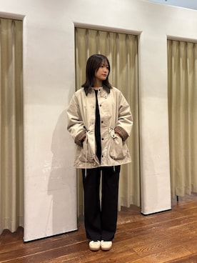 「Barbour（バブアー）の『別注』Barbour×DOORS　OS BEDALE PADDED（その他アウター、ベージュ系）」を使った、莉緒さん（レディース・163cm）の秋コーディネート