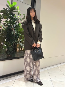 「秋服」｜「アイテム（その他アウター）」を使った、莉緒さん（レディース・163cm）の秋コーディネート