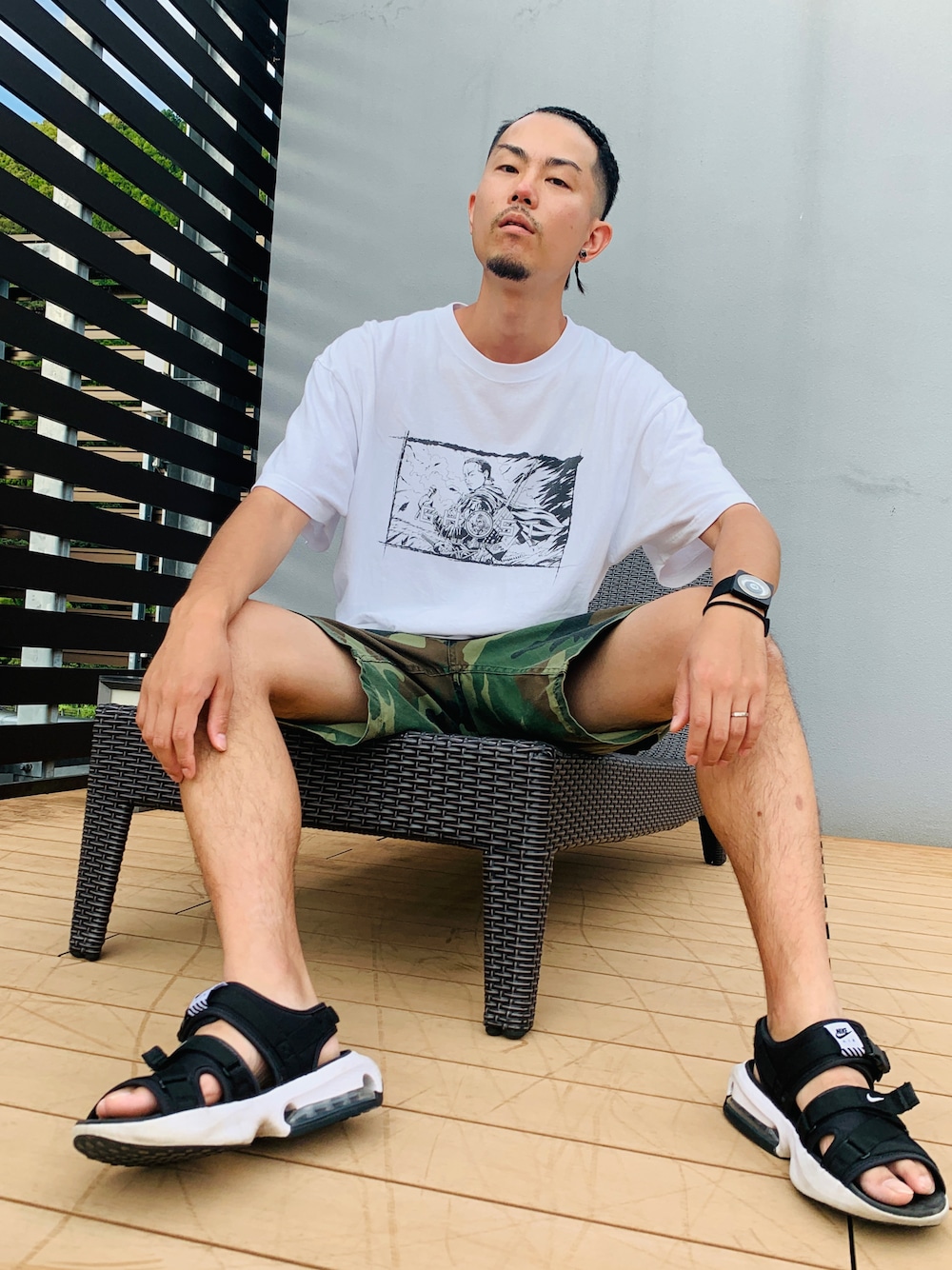「メンズファッション、夏コーデ、ゴーストオブツシマ、GHOSTOFTUSHIMA、ショーツ、ミリタリー、ラッパー」｜「GHOST OF TOKYO T shirtのアイテム（Tシャツ/カットソー、ホワイト系）」を使った、TA-TIさん（メンズ・180cm）の秋コーディネートの1枚目の写真