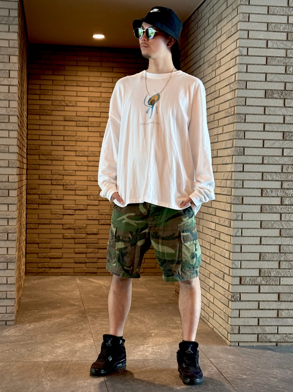 「バケットハット、NIKE、ナイキ、Nujabes、ラッパーファッション、ラッパースタイル、ヒップホップ、HIPHOP、ヒップホップスタイル、ヒップホップコーデ」｜「NIKEのアイテム（ハット、ブラック系）」を使った、TA-TIさん（メンズ・180cm）の夏コーディネートの1枚目の写真