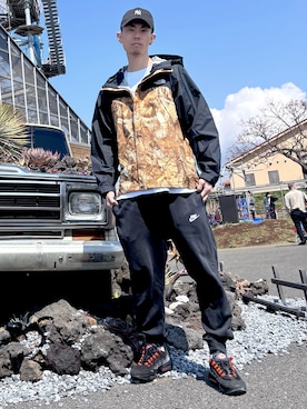 「NIKE（ナイキ）のアイテム（パンツ）」を使った、TA-TIさん（メンズ・180cm）の春コーディネート